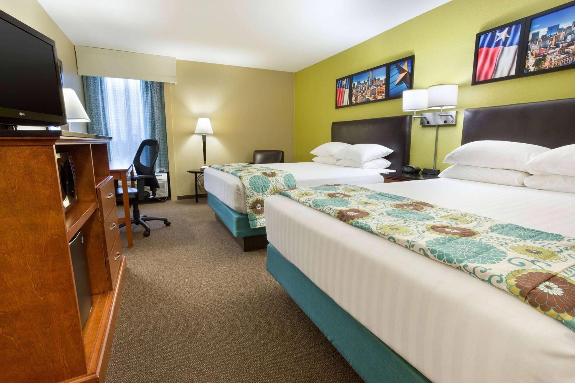 Heritage Inn & Suites The Woodlands, Trademark By Wyndham 외부 사진