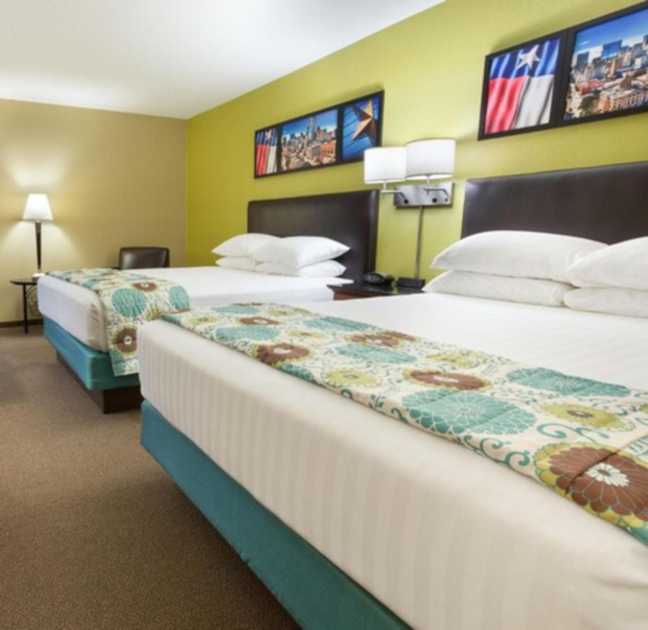 Heritage Inn & Suites The Woodlands, Trademark By Wyndham 외부 사진